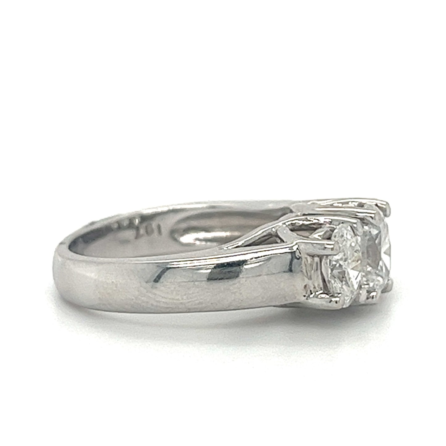 14KT WHITE GOLD - WOMENS DIAMOND RING 3 STONES - 2.27 CT