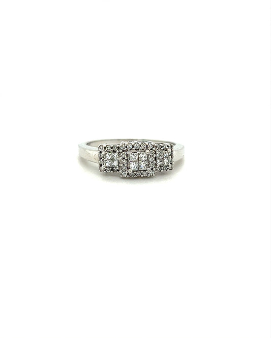 14KT WHITE GOLD FANCY ENGAGEMENT RING