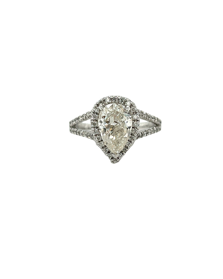 14 KT WHITE GOLD - PEAR DIAMOND RING - 2.73 CT