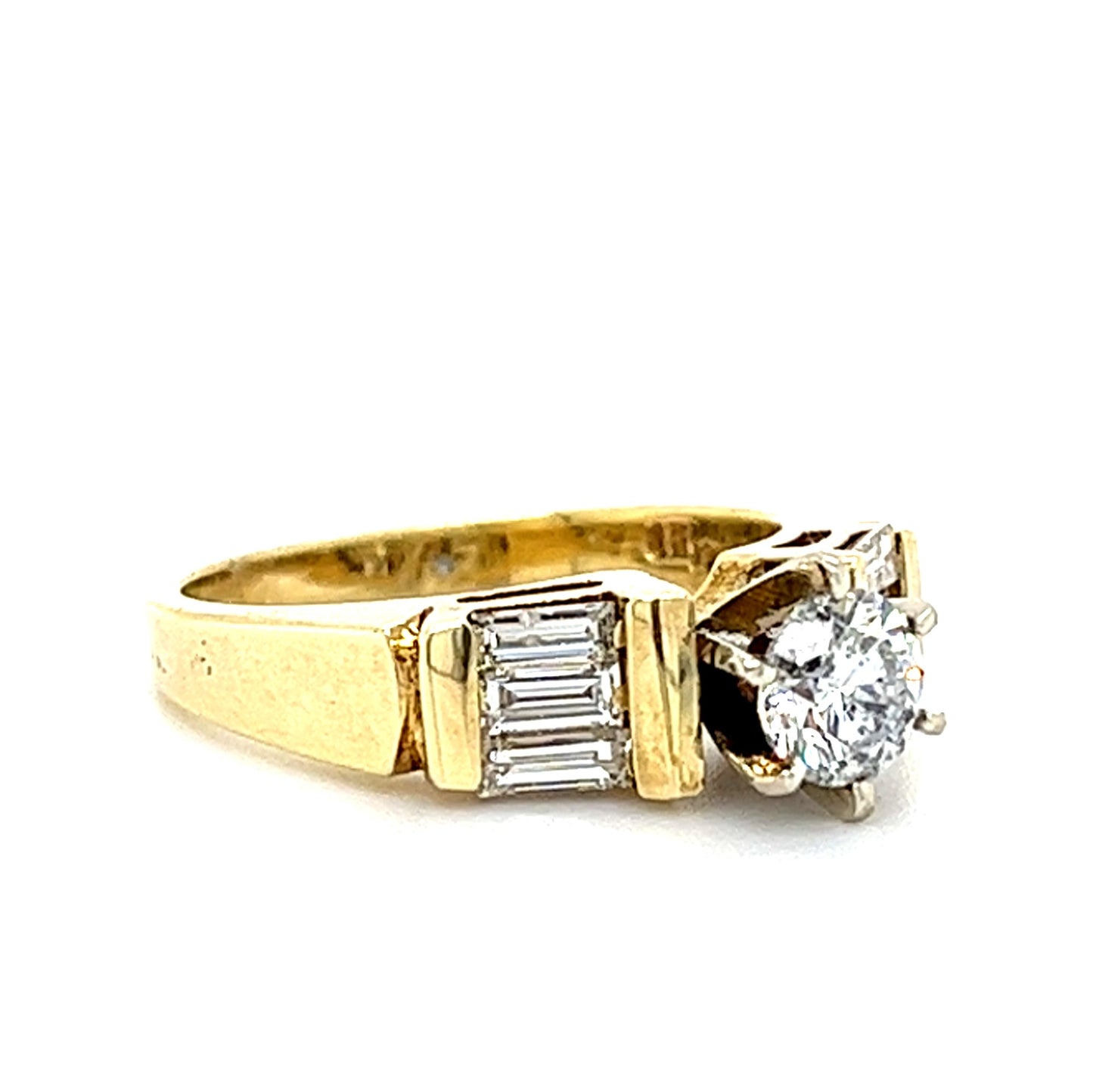 14KT YELLOW GOLD ENGAGEMENT RING