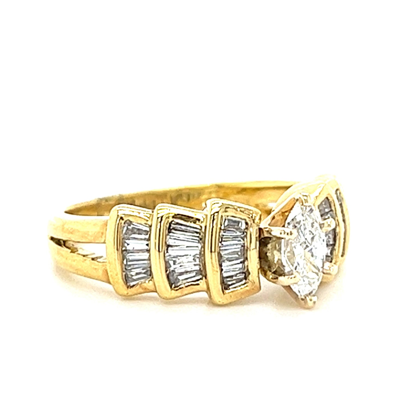 18KT YELLOW GOLD WITH DIAMONDS LADIES ENGAGEMENT RING