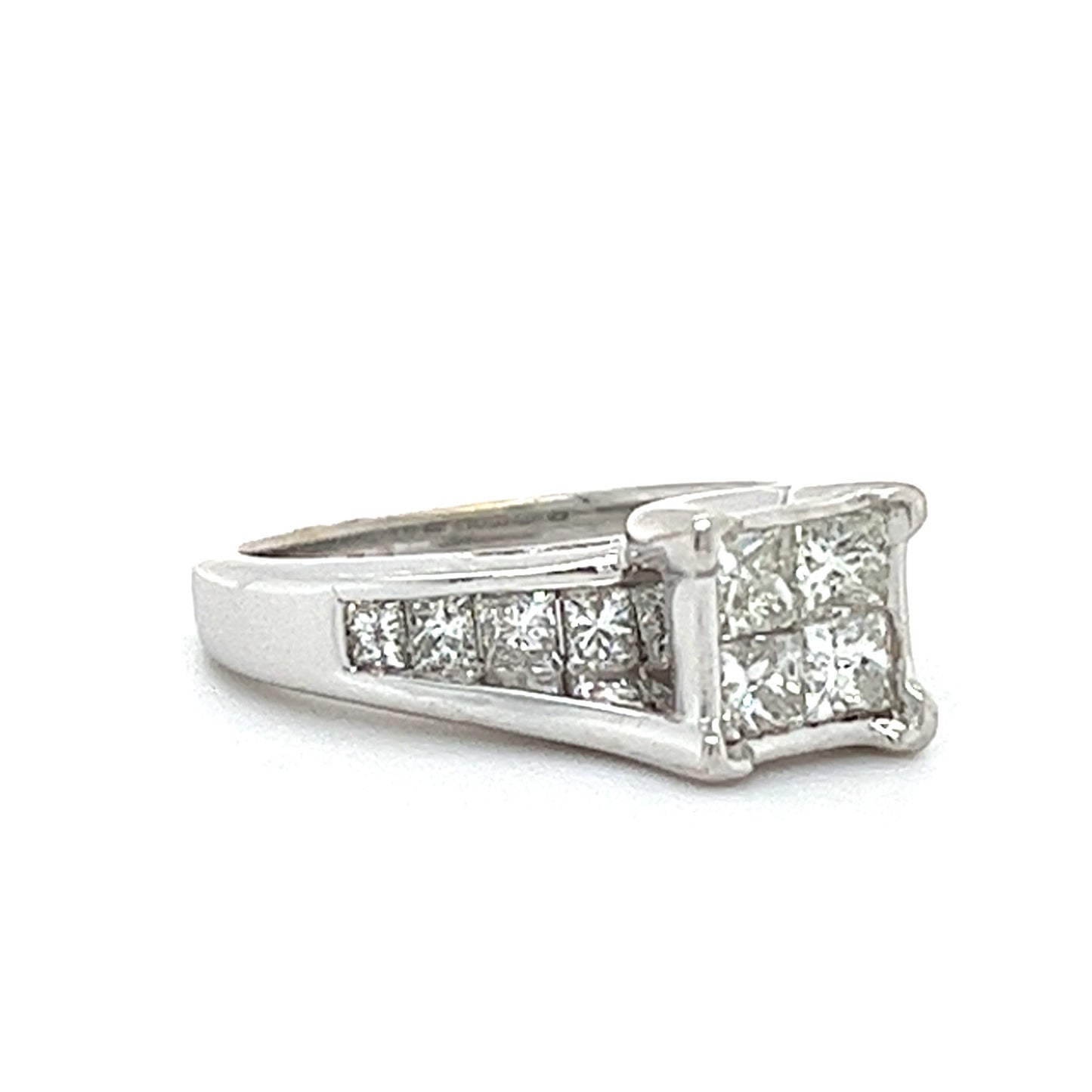 14KT WHITE GOLD FANCY LADIES DIAMOND ENGAGEMENTRING
