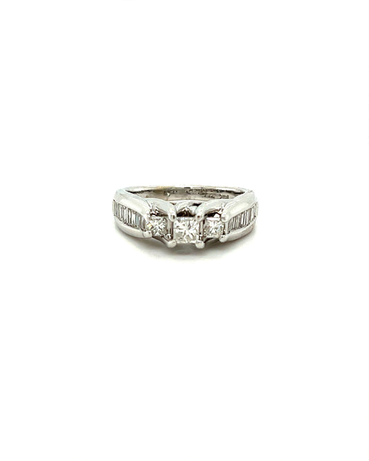 14KT WHITE GOLD FANCY LADIES DIAMOND ENGAGEMENT RING
