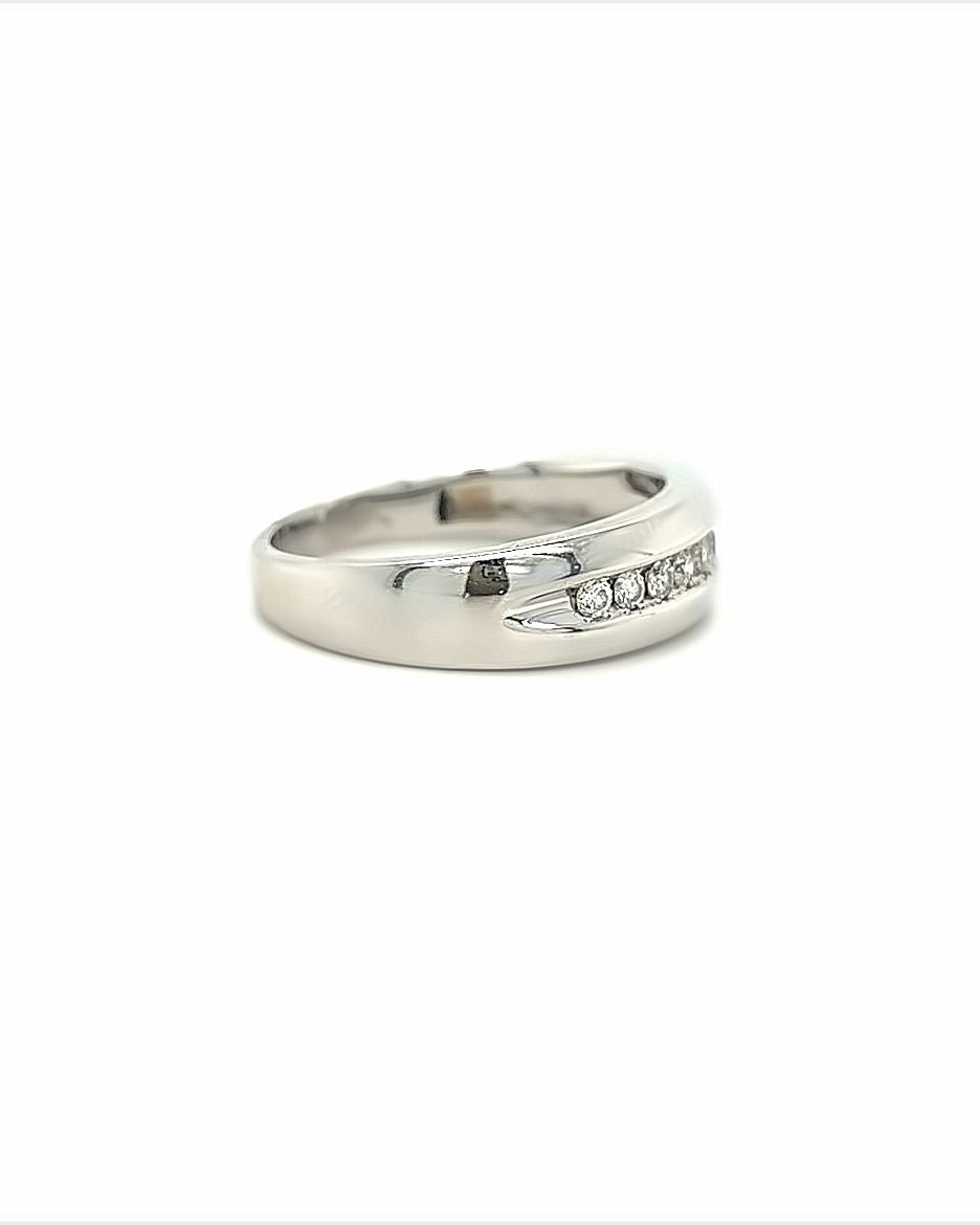 10KT WHITE GOLD FANCY MENS DIAMOND WEDDING BAND