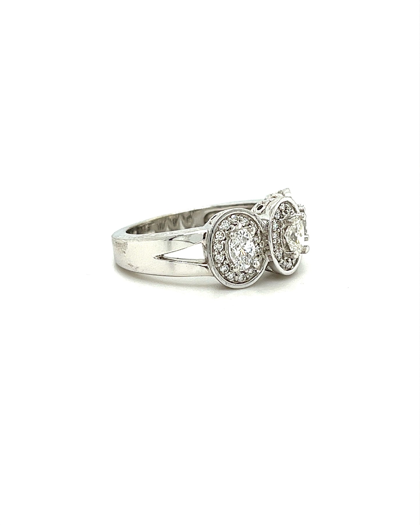 14KT WHITE GOLD FANCY 3 DIAMOND LADIES RING