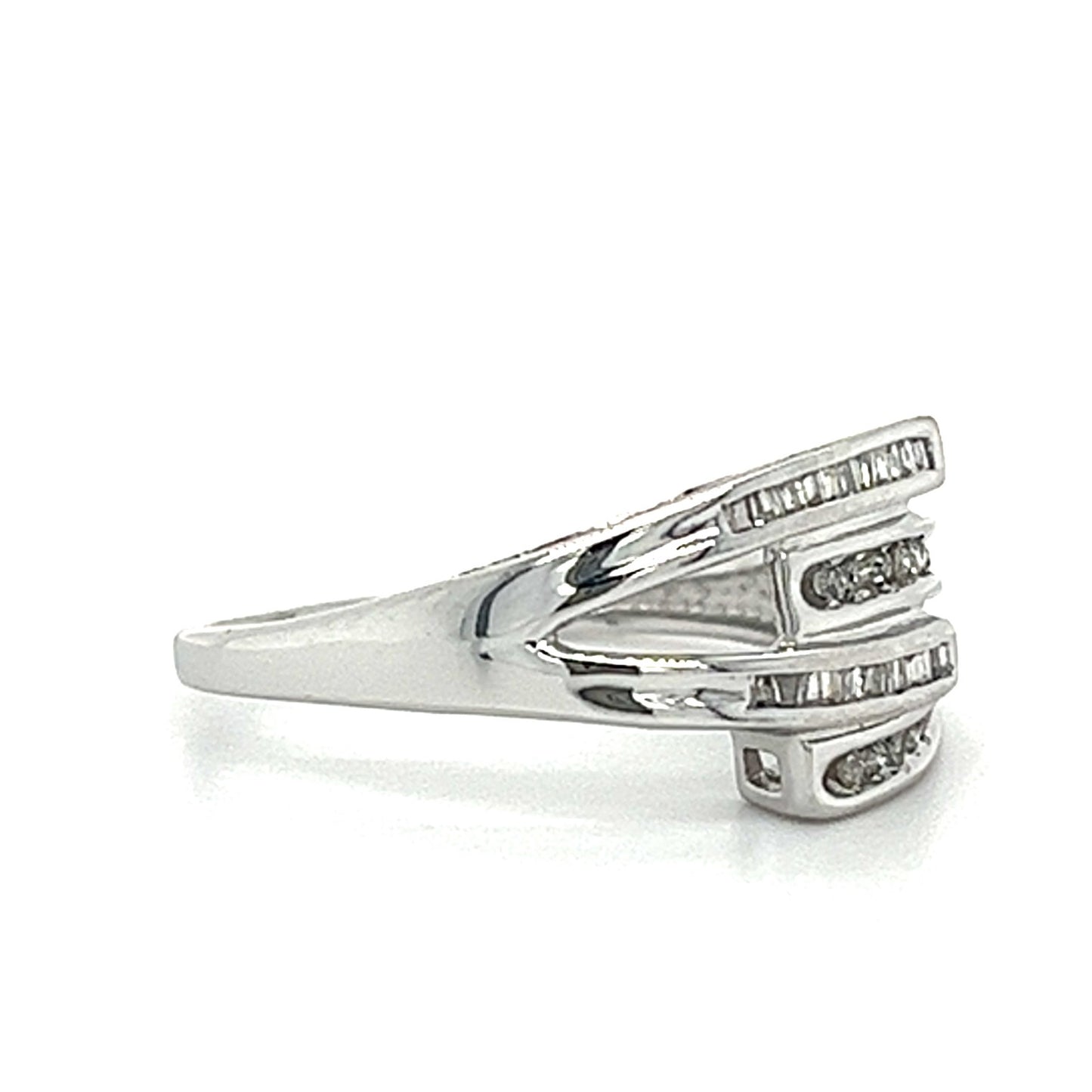 10KT WHITE GOLD DIAMOND LADIES BAND