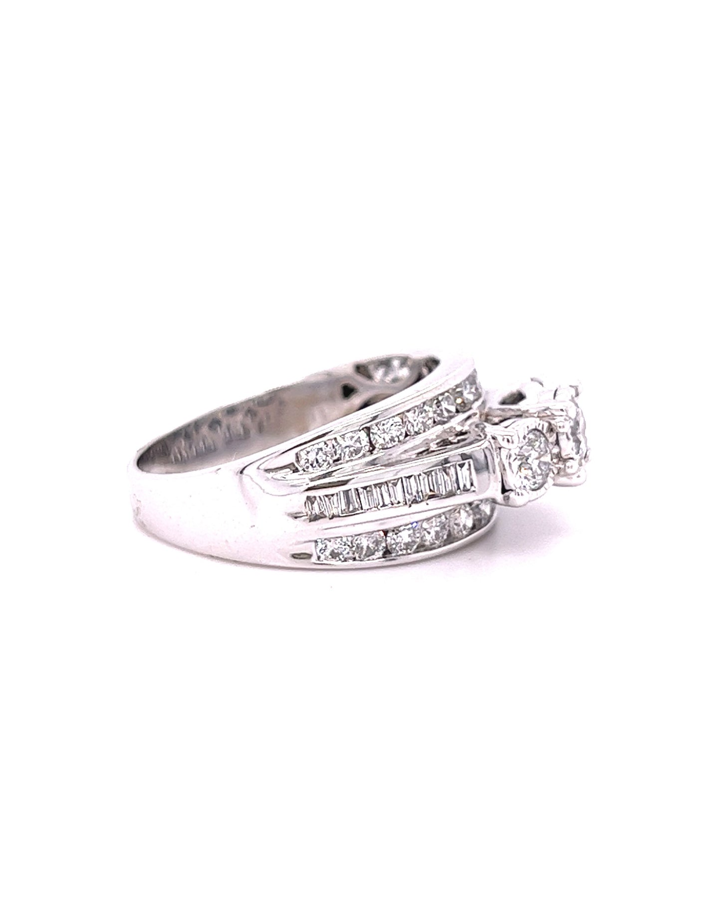 14KT WHITE GOLD 3 STONE STYLE LADIES RING
