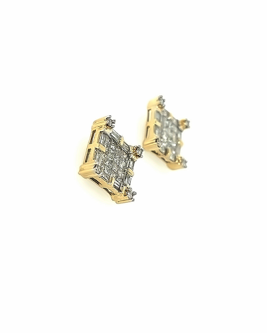 14KT YELLOW GOLD DIAMOND CLUSTER STUDS