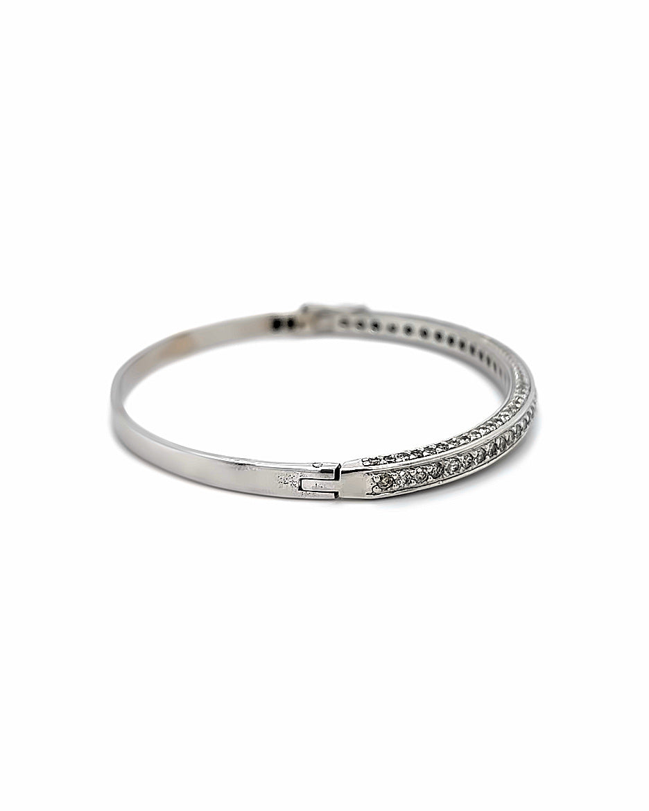 14KT WHITE GOLD DIAMOND BANGLE