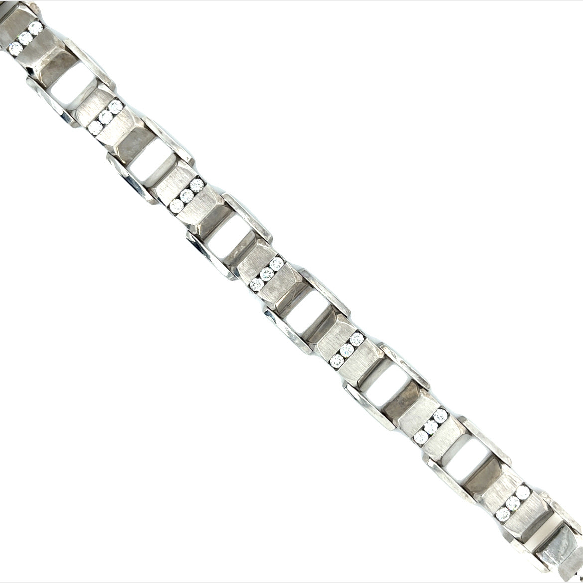 14KT WHITE GOLD FANCY DIAMOND MEN'S BRACELET