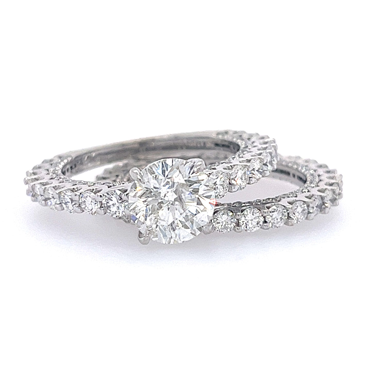 ROUND DIAMOND 2.55 TDW