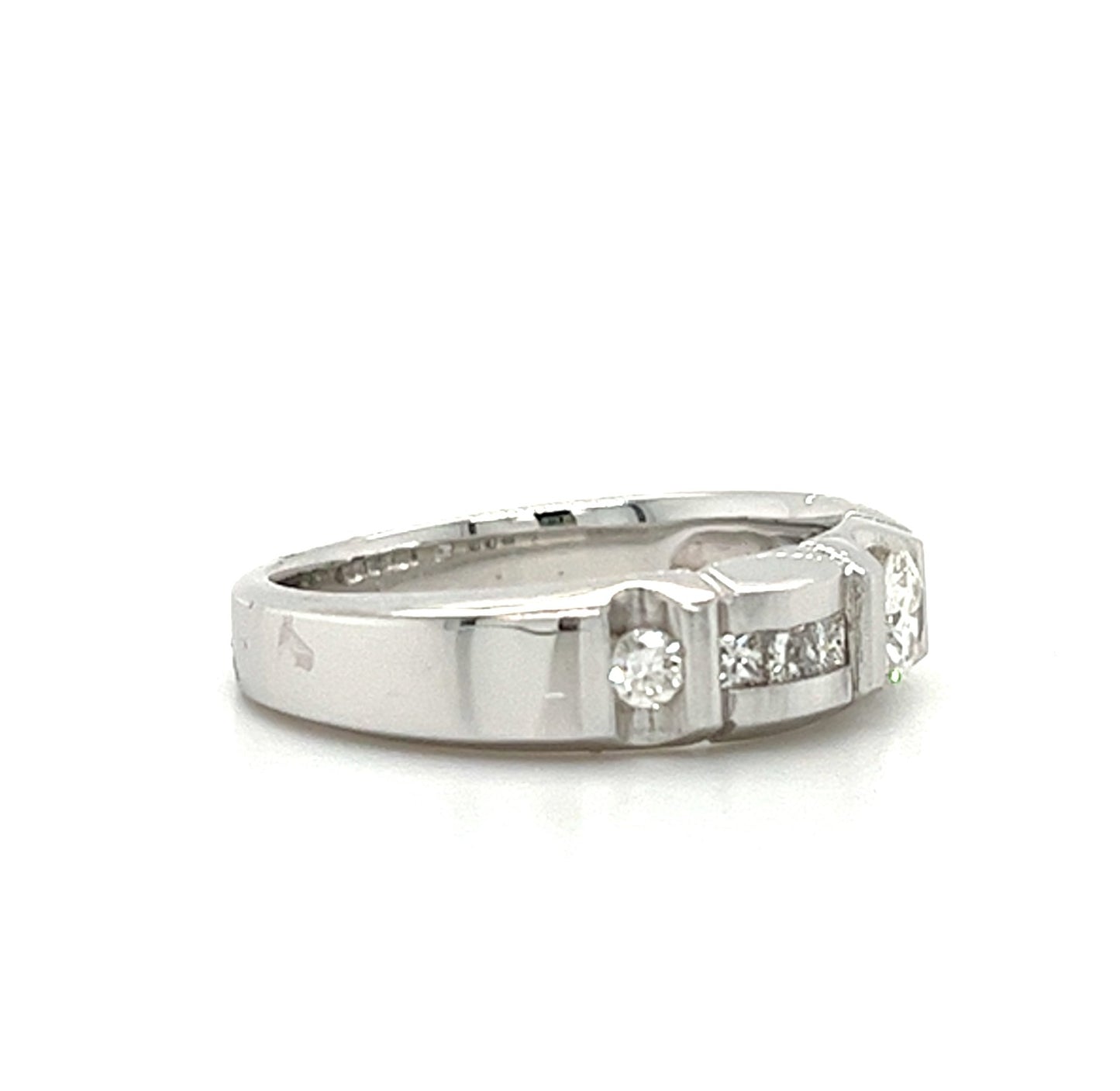 14KT WHITE GOLD FANCY MENS DIAMOND WEDDING BAND