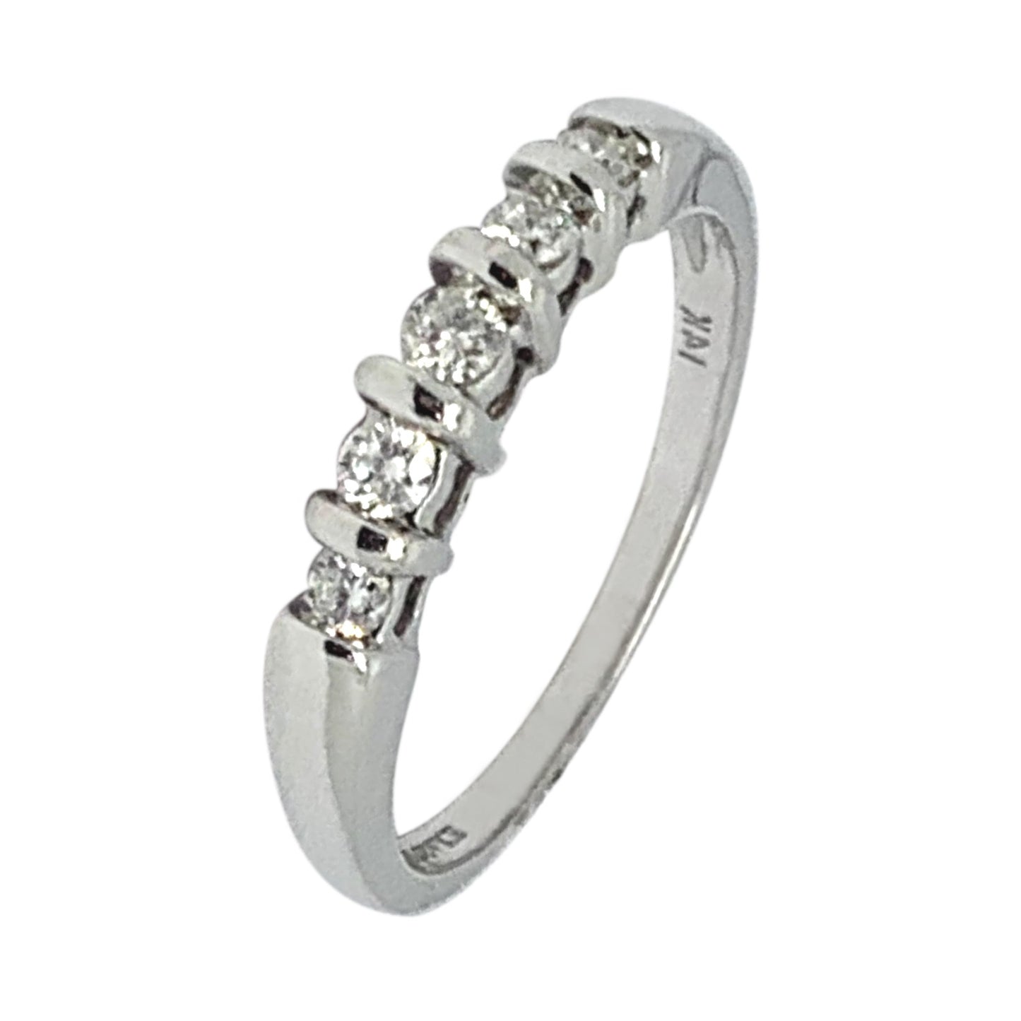 14 KT WHITE GOLD ROUND DIAMOND 5 STONES ENGAGEMENT RING - 0.42 CT
