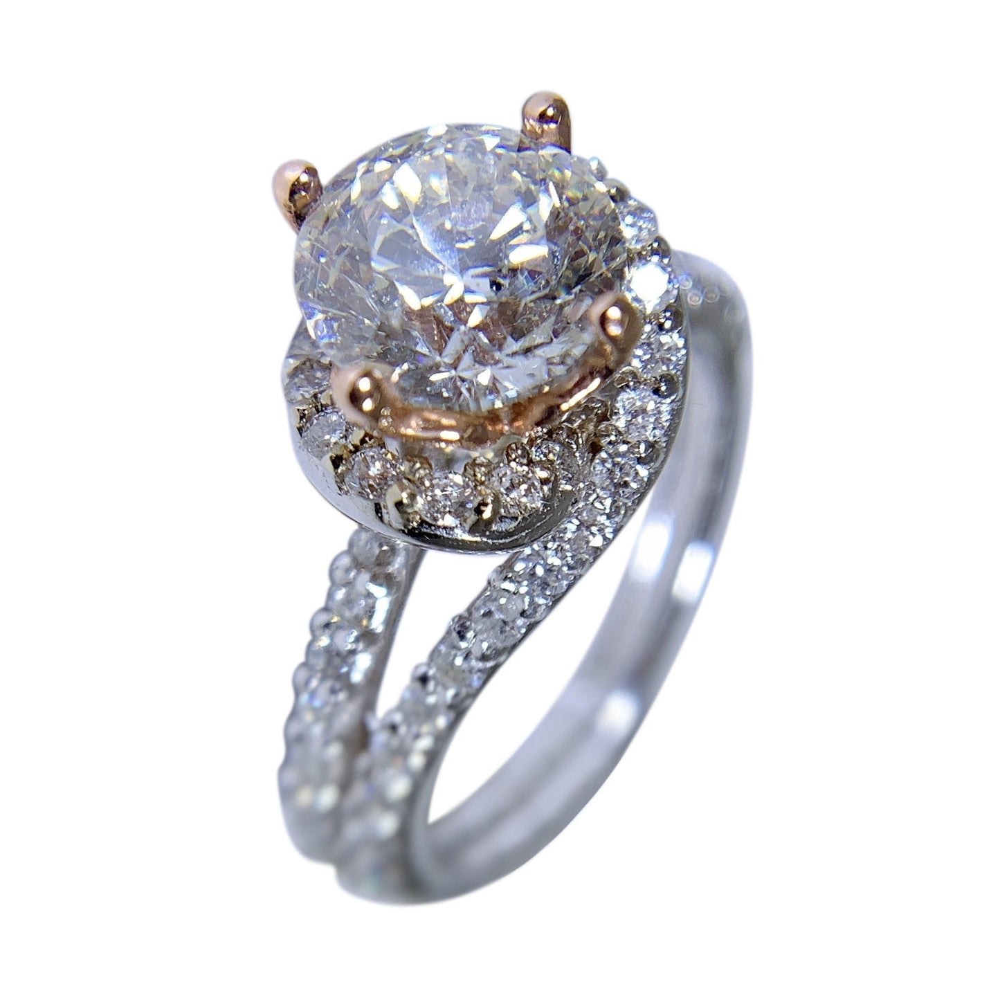 14 KT WHITE GOLD - KNOT DESIGN DIAMOND RING - 2.67 CT