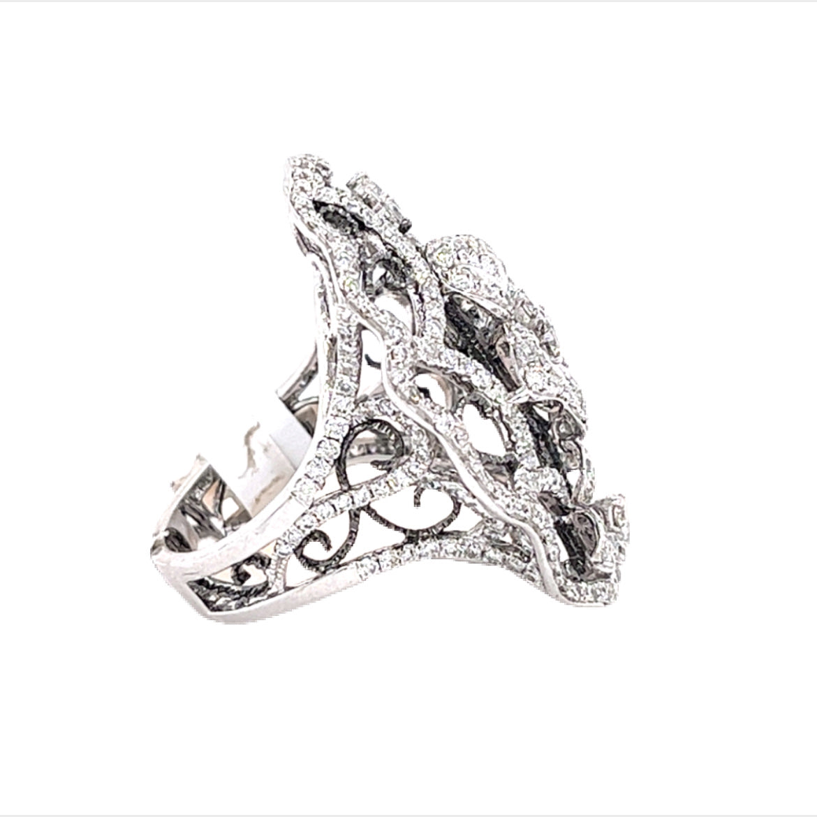 14KT WHITE GOLD FANCY LADIES DIAMOND COCKTAIL RING
