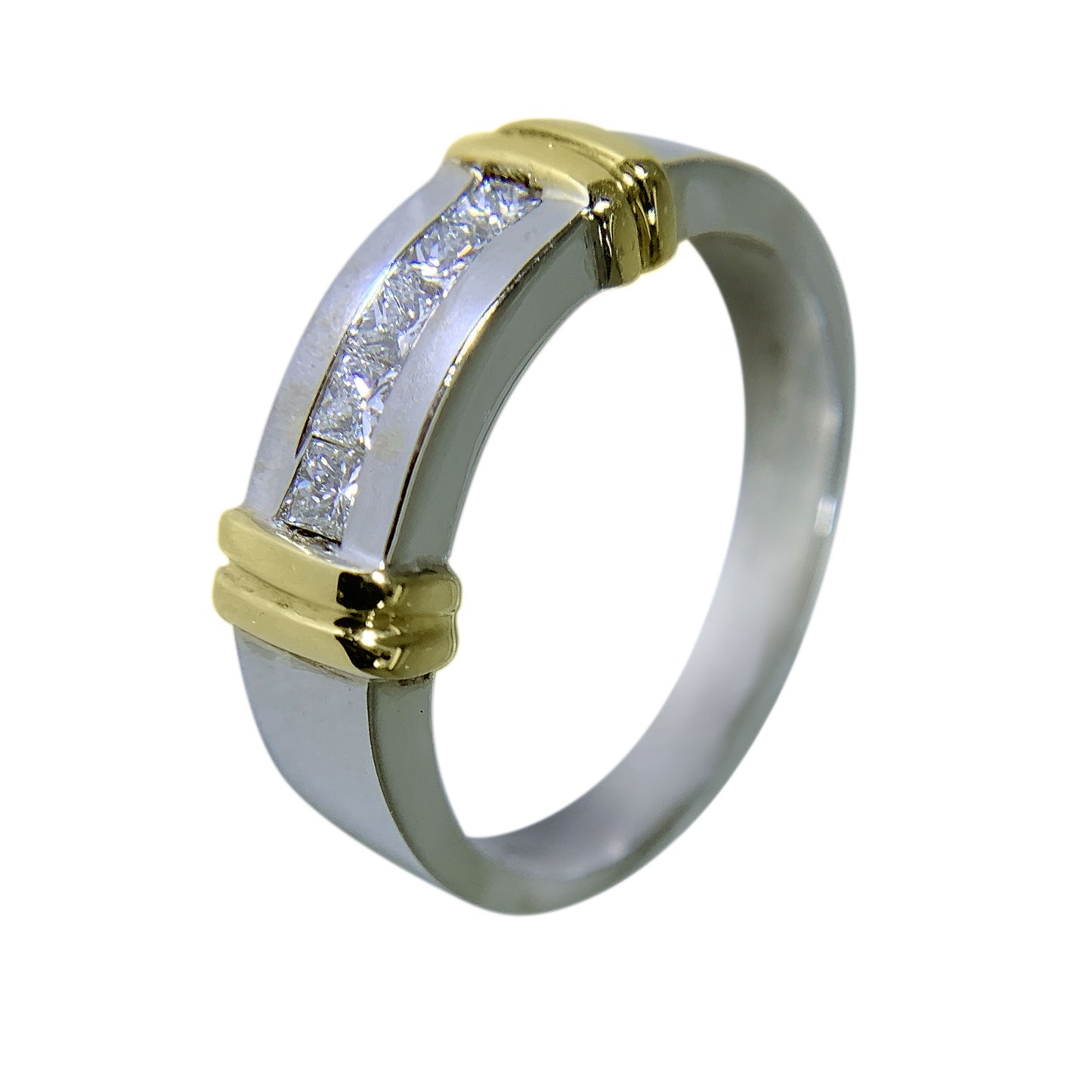 14 KT TT GOLD - 5 STONES PRINCESS DIAMOND RING - 0.78 CT