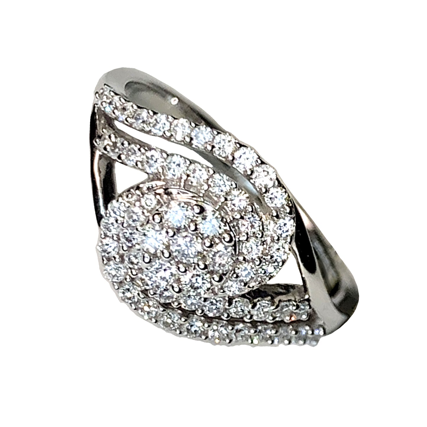 10 KT WHITE GOLD DIAMOND RING - 0.51 CT