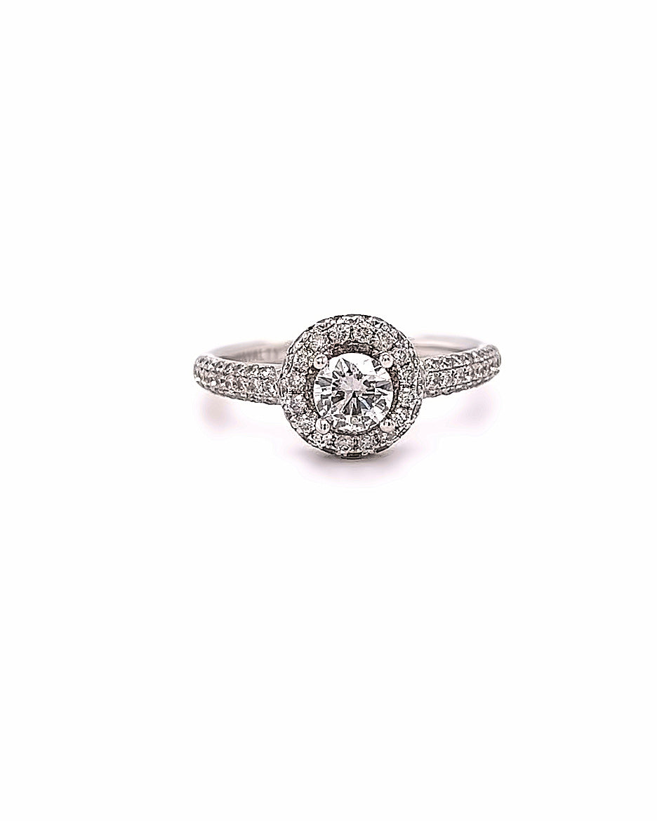 18 KT WHITE GOLD WOMENS ENGAGEMENT RING - 1.52 CT
