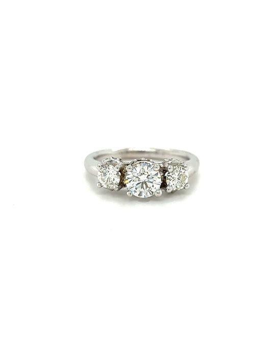 14 WHITE GOLD - 3 STONE DIAMOND RING - 1.76 CT