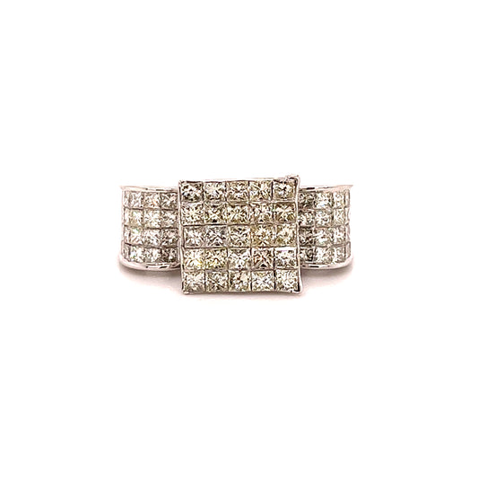 INVISIBLE STYLE DIAMOND ENGAGEMENT RING