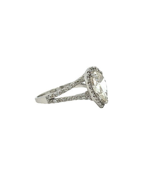 14 KT WHITE GOLD - PEAR DIAMOND RING - 2.73 CT