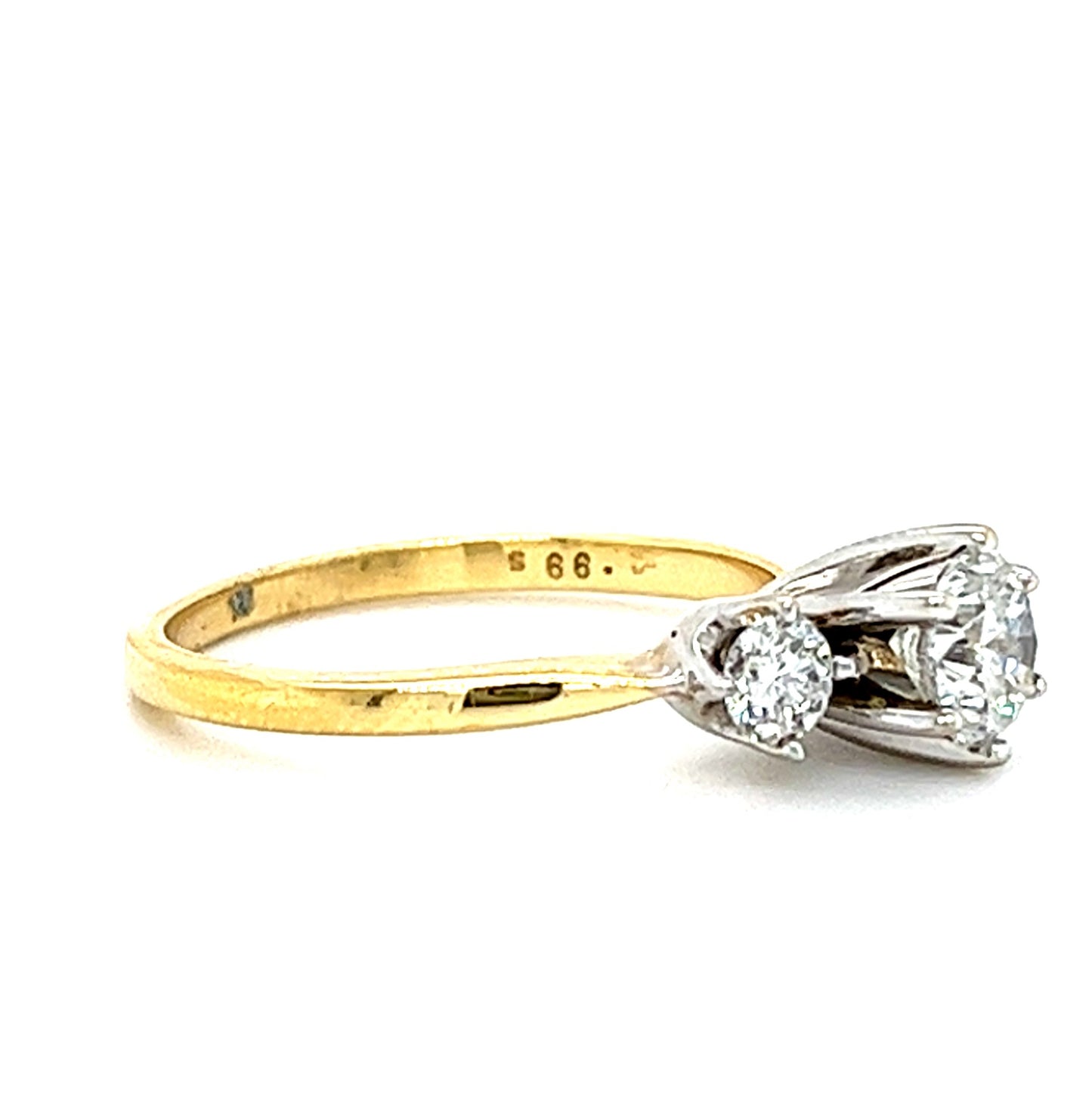 14KT YELLOW GOLD 3 DIAMONDS LADIES RING