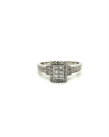 10KT WHITE GOLD ENGAGEMENT RING