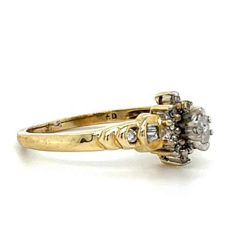 10KT YELLOW GOLD DIAMOND ENGAGEMENT RING