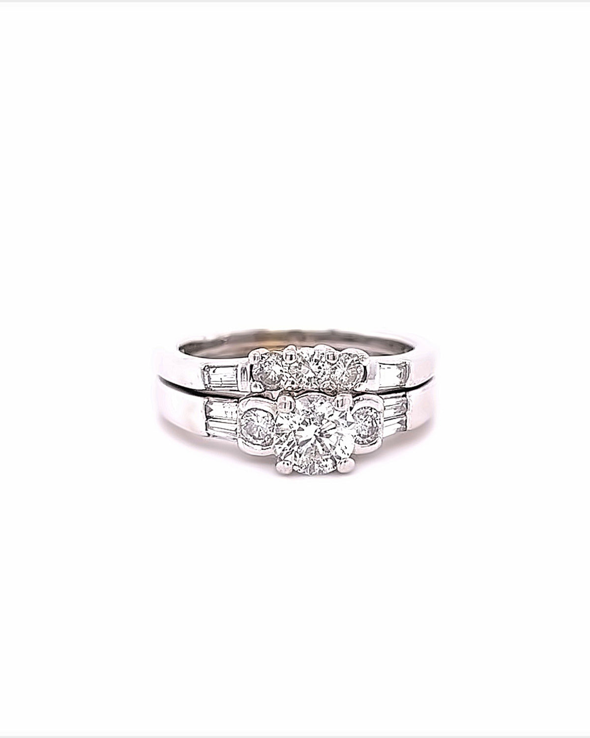 14KT WHITE GOLD DIAMOND ENGAGEMENT RING