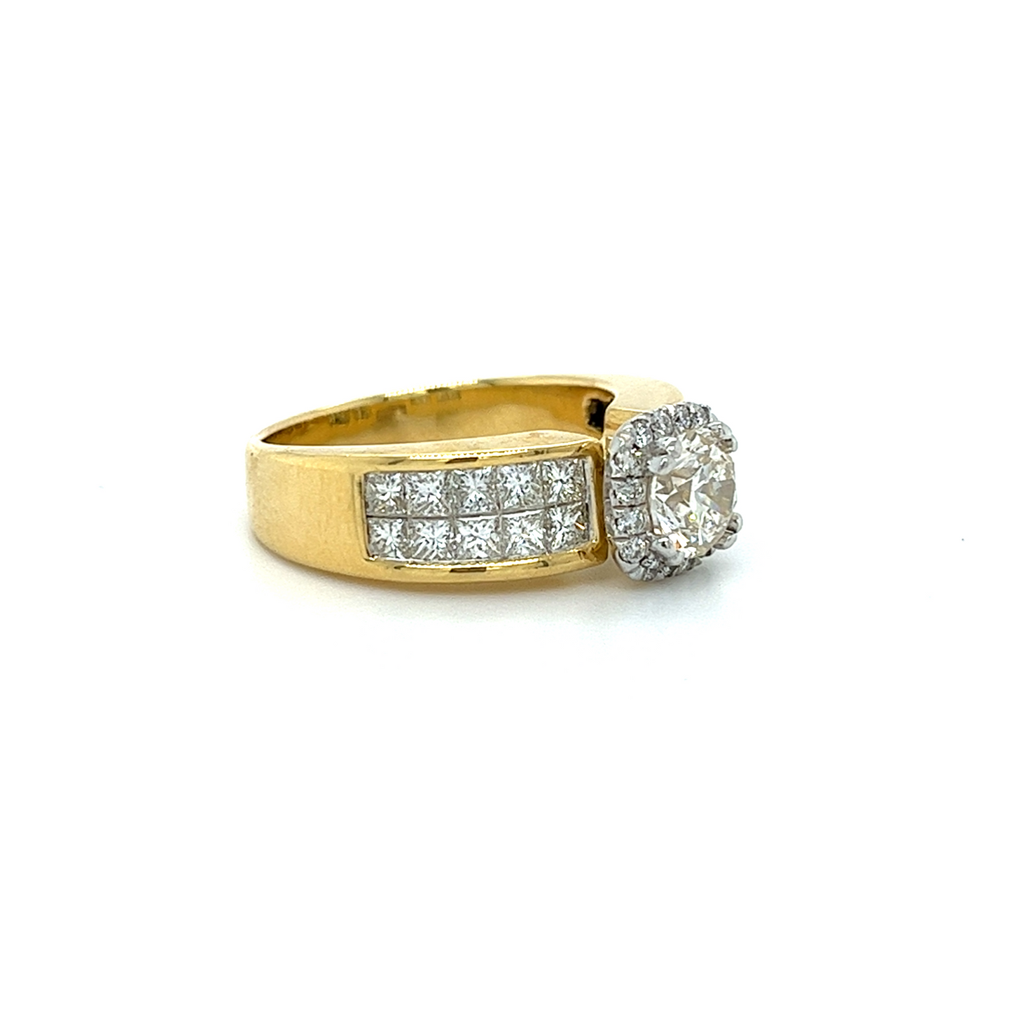 18KT YELLOW GOLD ROUND DIAMOND ENGAGEMENT RING