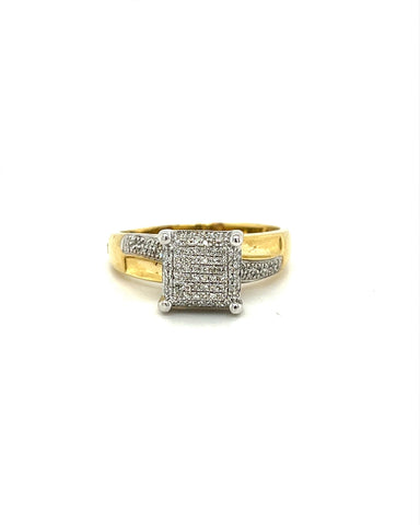 10KT TWO TONE GOLD DIAMOND CLUSTER ENGAGEMENT RING