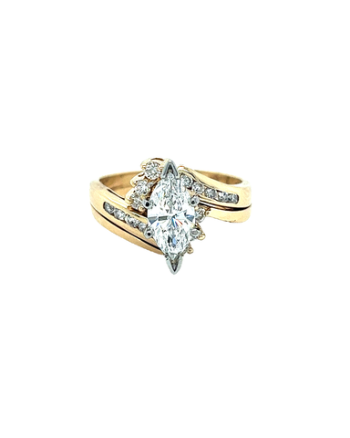 14KT YELLOW GOLD MARQUISE DIAMOND ENGAGEMENT RING