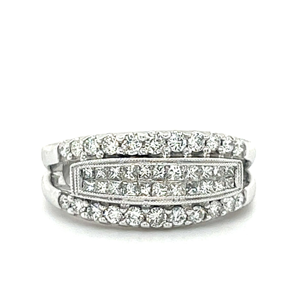 14KT WHITE GOLD BRILLIANT DIAMONDS WEDDING BAND