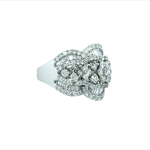 18KT WHITE GOLD FANCY LADIES DIAMOND BAND