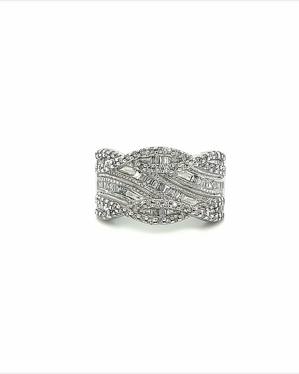 10KT WHITE GOLD FANCY BRILLIANT DIAMOND BAND