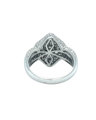 14KT WHITE GOLD FANCY DIAMOND LADIES RING