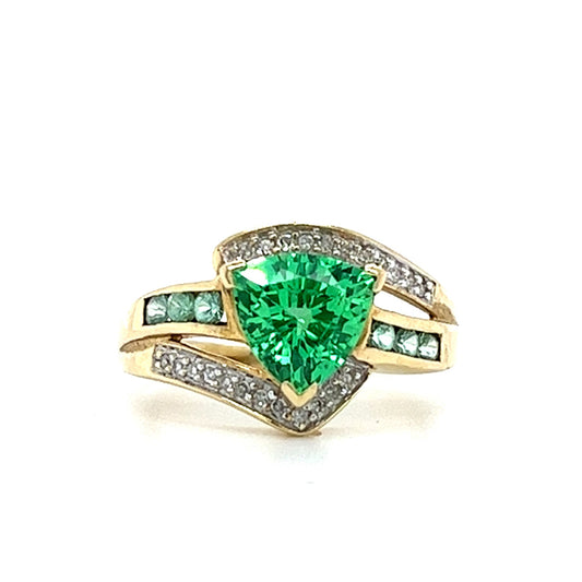 10KT YELLOW GOLD DIAMOND AND EMERALD LADIES RING