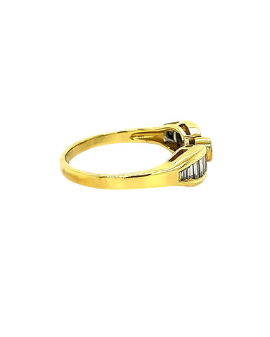 18KT YELLOW GOLD BAGUETTE DIAMONDS LADIES RING