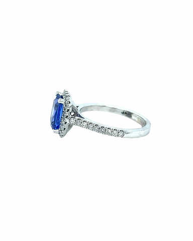 14KT WHITE GOLD DIAMOND AND TANZANITE FANCY LADIES ENGAGEMENT RING