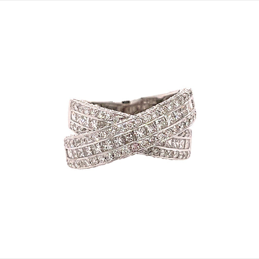 14KT WHITE GOLD CRISS CROSS 3 ROW DIAMOND RING