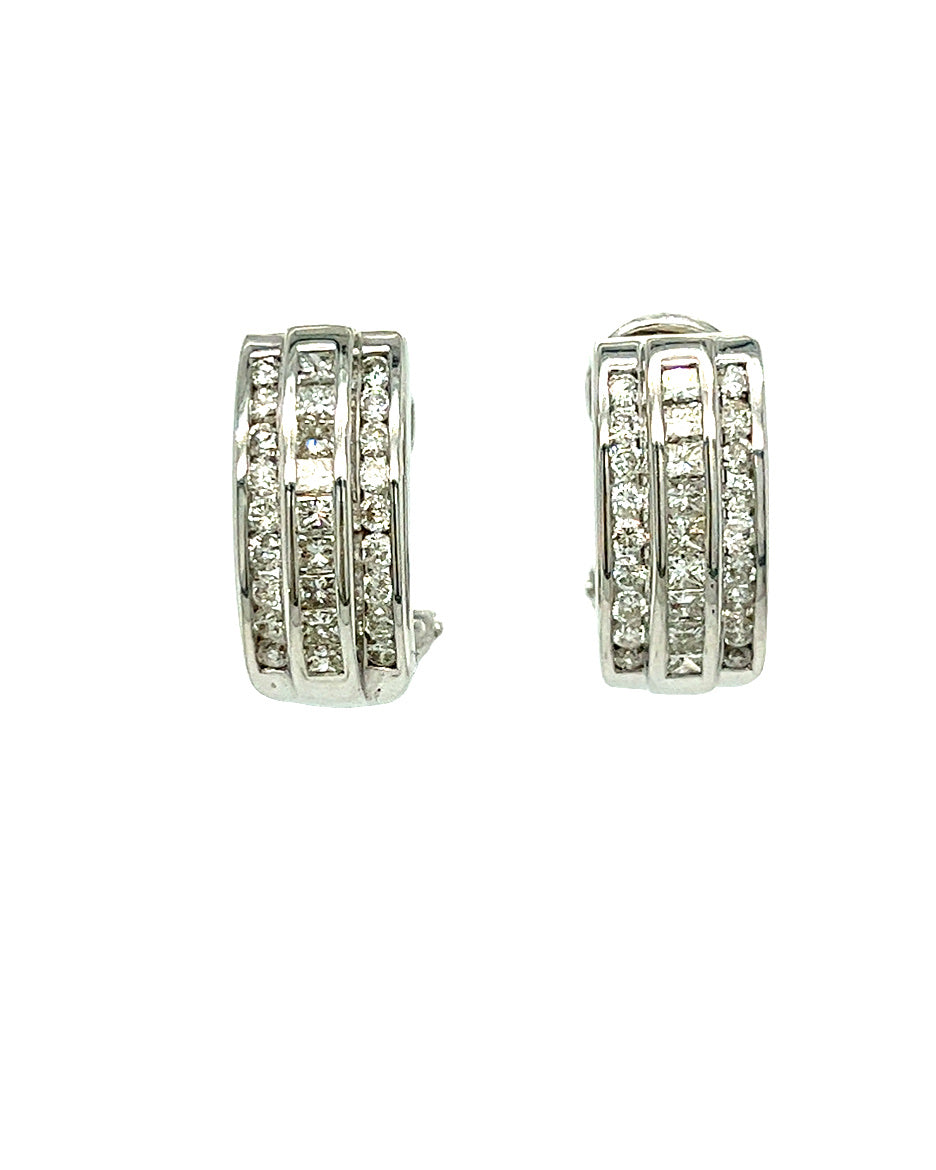 18KT WHITE GOLD 3 ROWS HUGGIES WITH OMEGA BACK