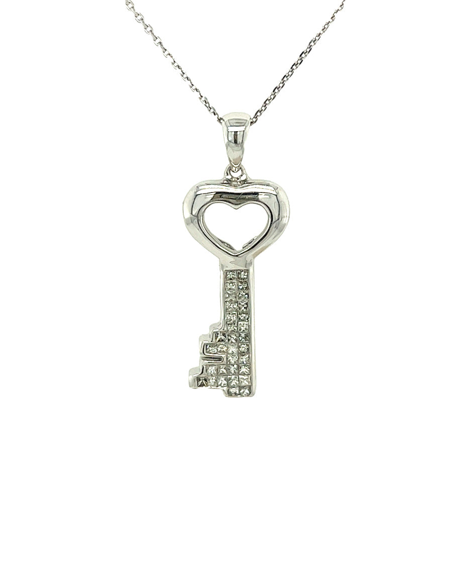 14KT WHITE GOLD HEART DIAMOND KEY PENDANT