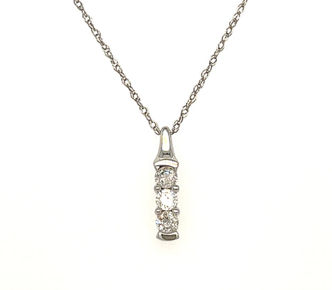 10KT WHITE GOLD 3 DIAMOND PENDANT