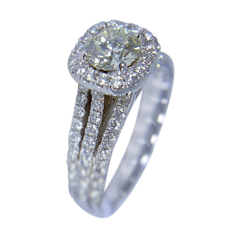 18 KT WHITE GOLD - WOMENS RING - 2.43 CT