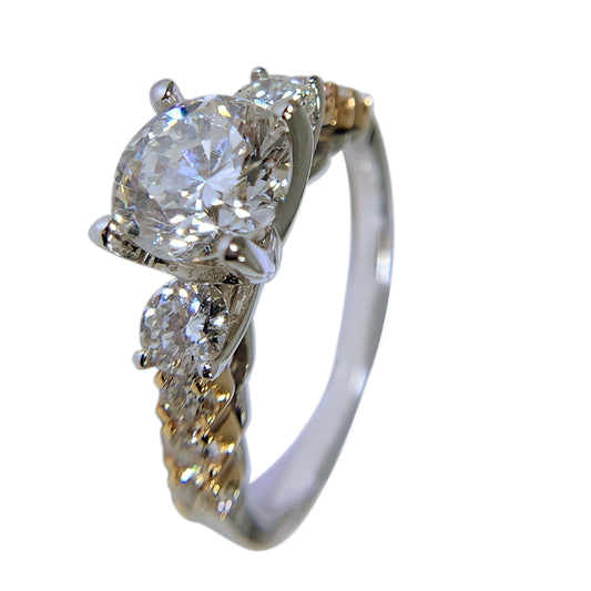 18 WHITE GOLD - GORGEOUS DIAMONDS RING - 2.40 CT