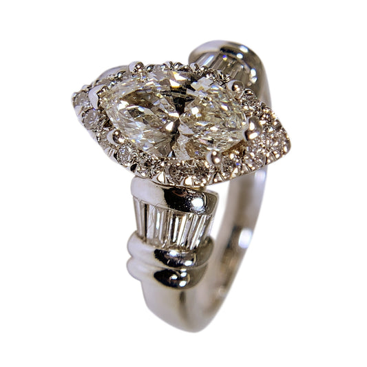 18 WHITE GOLD MARQUISE DIAMOND WOMENS RING - 1.78 CT