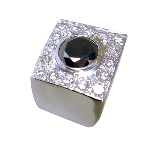 14 KT WHITE GOLD - PINKY RING WITH BLACK AND WHITE DIAMONDS - 3.68 CT