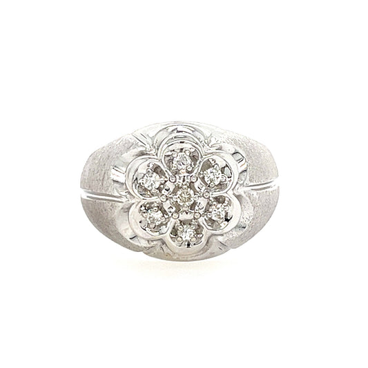 14 KT WHITE GOLD -CLUSTER DESIGN ROUND DIAMOND RING - 0.32 CT