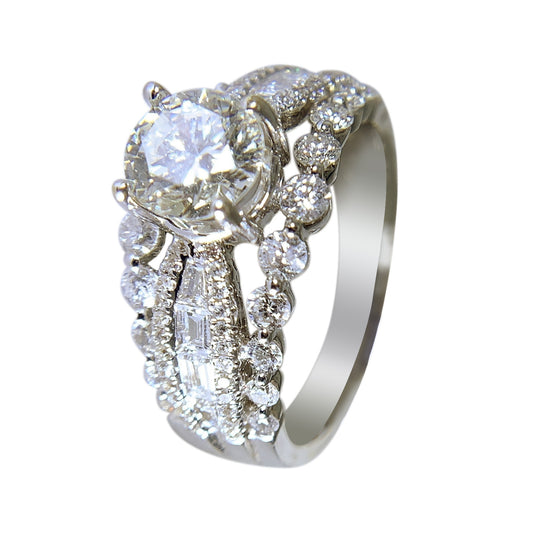 18 KT WHITE GOLD - ROUND DIAMOND RING - 2.35 CT