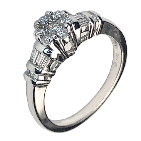 14 KT WHITE GOLD DELICATED ENGAGEMENT RING - 0.78 CT